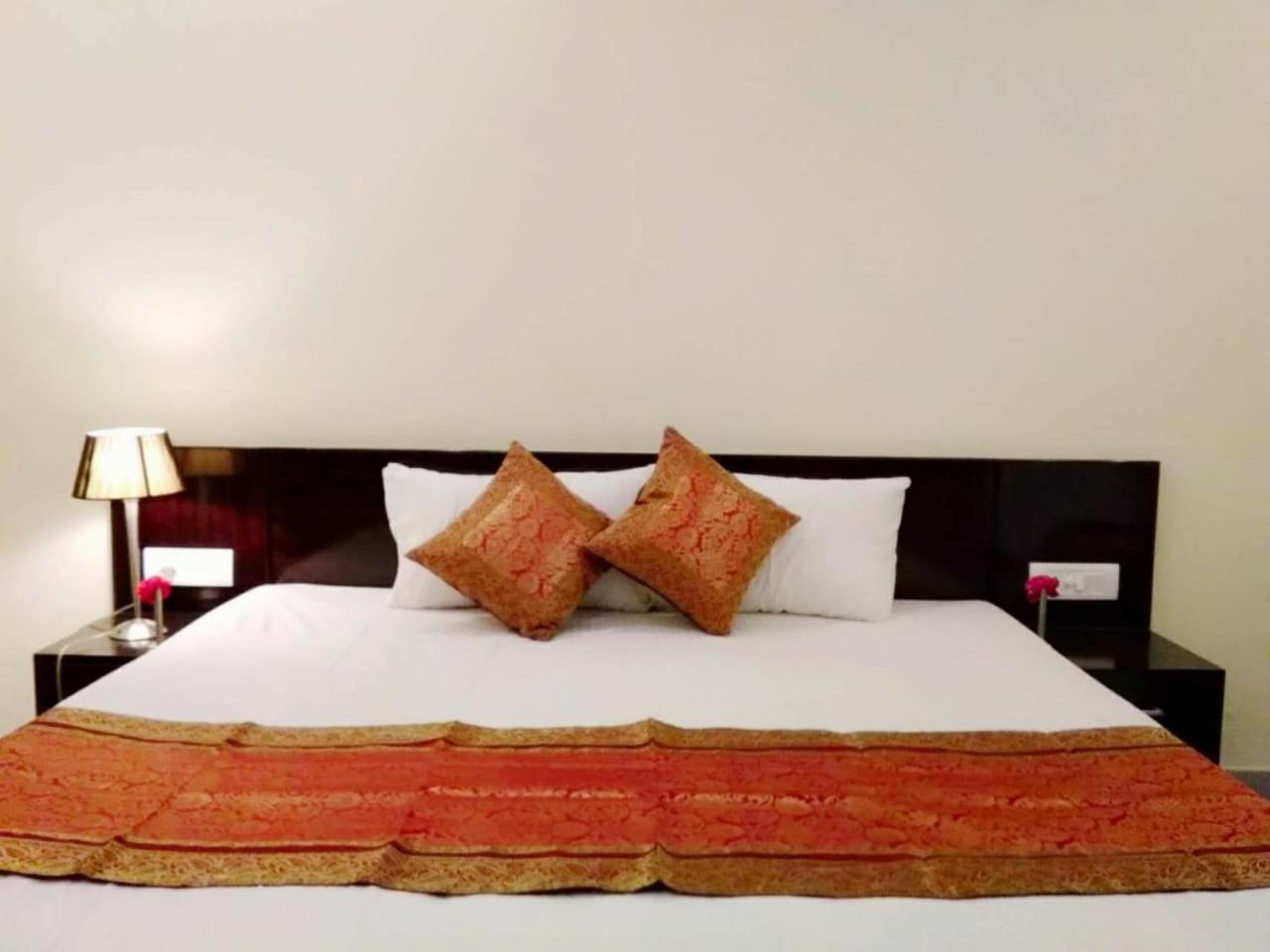 Vedic Villa Varanasi Ngoại thất bức ảnh